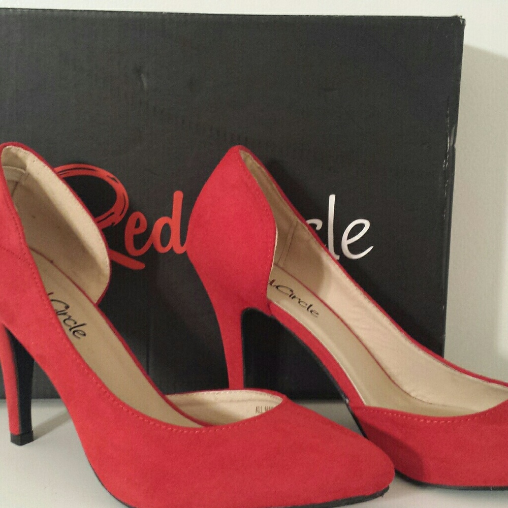 *SALE*Red circle heels